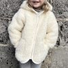 Babymantel aus Wolle von Basic Brand Woolskins ecru