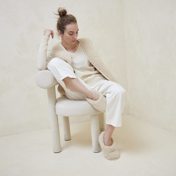 A Basic Brand - Wollen Sloffen Dames - 100% Scheerwol | beige