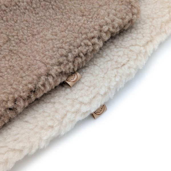 Wollen overall broek baby 100% wol met verstelbare eco-leder bandjes – Woolskins Wollen overall broek baby 100% wol met verstelbare eco-leder bandjes – Woolskins