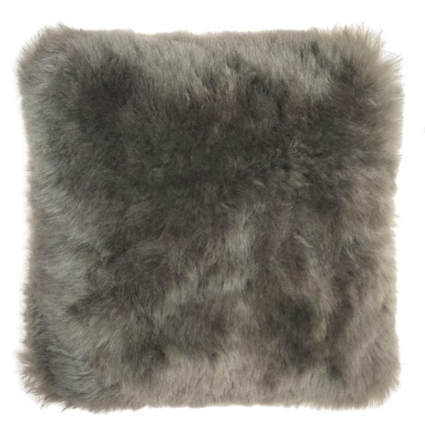 Interieurdecoratie schapenvacht en kussens – duurzaam Europees wolproduct Woolskins Interieurdecoratie schapenvacht en kussens – duurzaam Europees wolproduct Woolskins