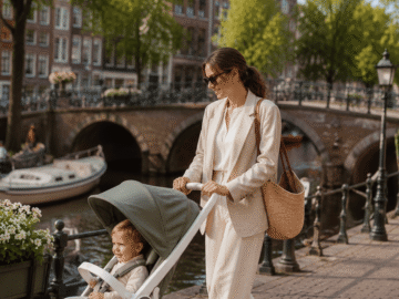 Woolskins Stroller Rental in Amsterdam